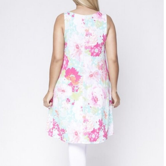 Plus size floral high/lo sleeveless tunic - Picture 4 of 4